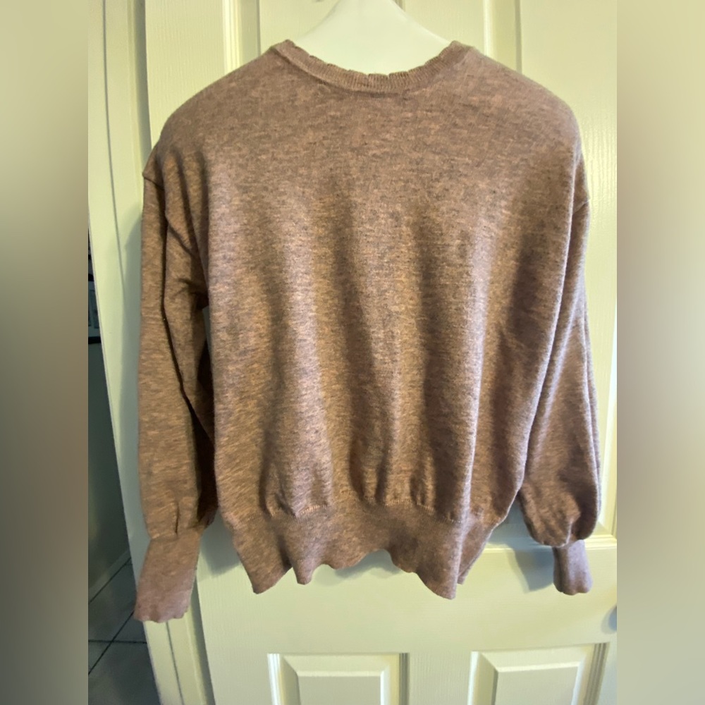 M knit sweater